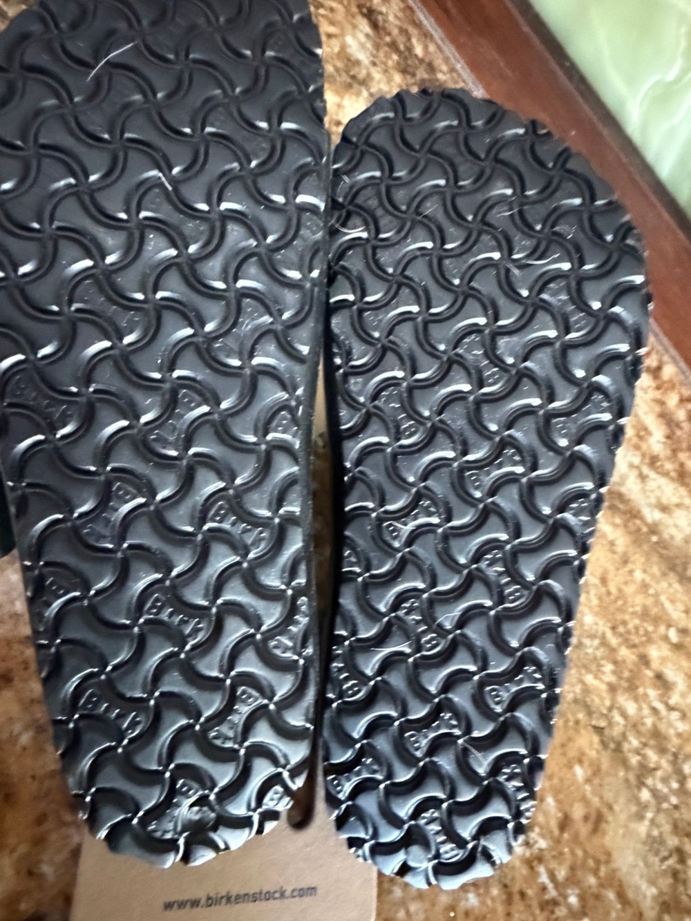 Size 33 Birkenstock kids  Black Arizona EVA Dual-Strap Sandals - Picture 9 of 10